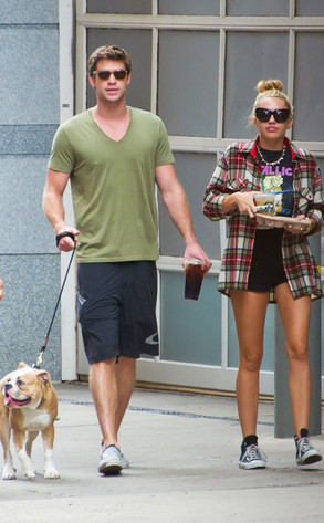 Miley Cyrus, Liam Hemsworth Miley Cyrus, Liam Hemsworth